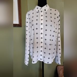 Forever 21 button down with metal stud accents. Sz M